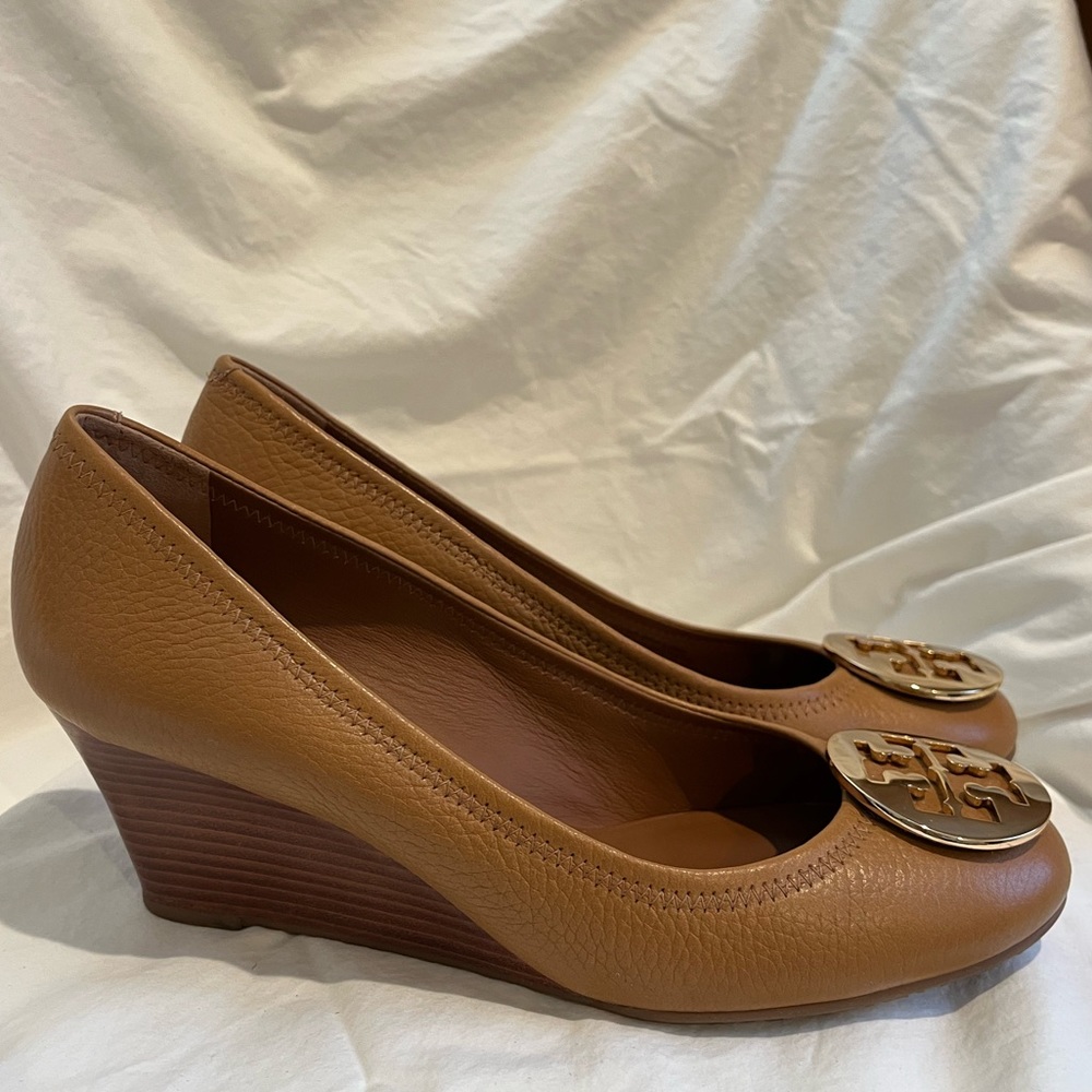 Tory Burch Wedge Pump (Size 9 US)
